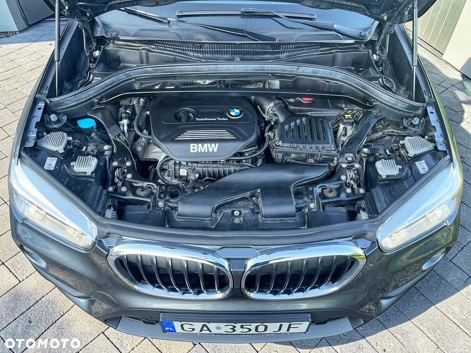 BMW X1 sDrive18i - 11