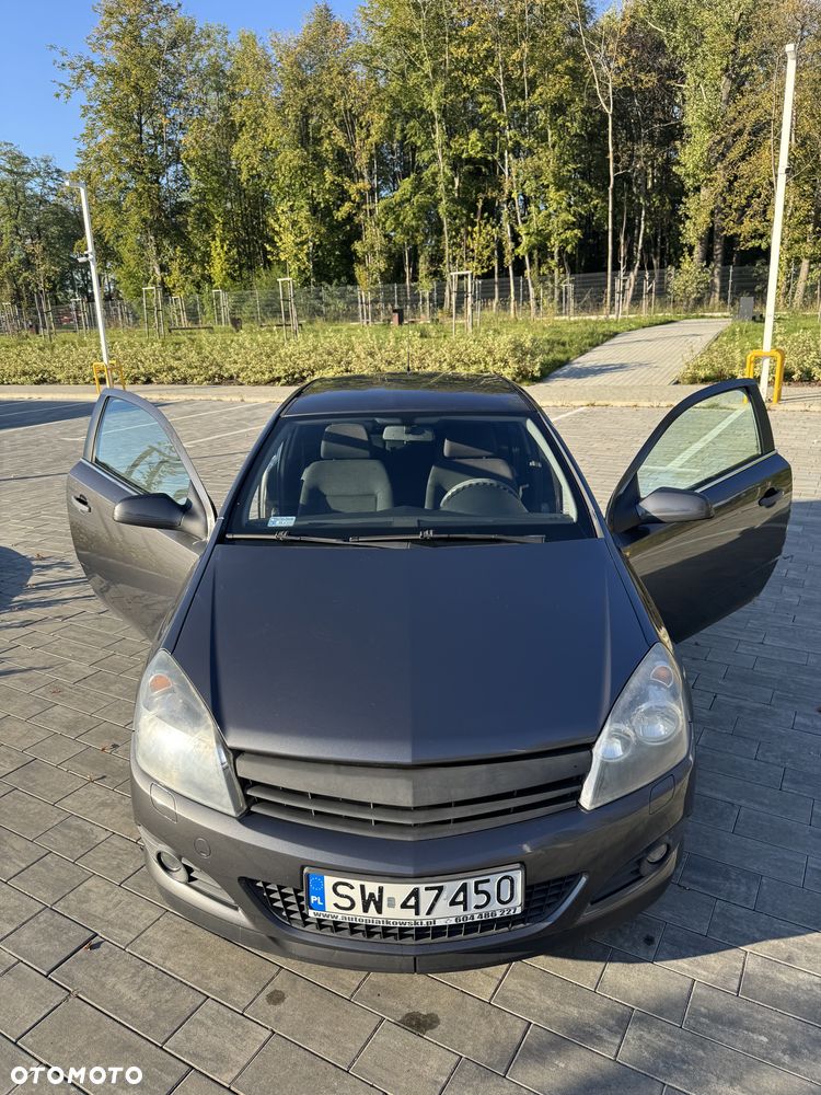 Opel Astra 2009 photo 3