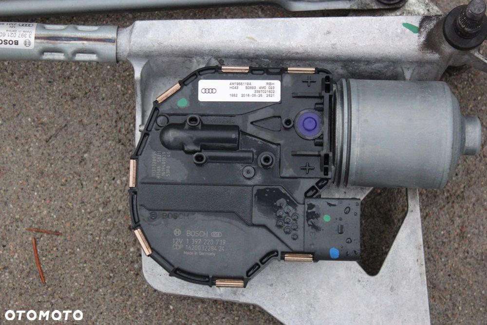 MECHANIZM WYCIERACZEK AUDI Q7 4M 4M1955119A - 4