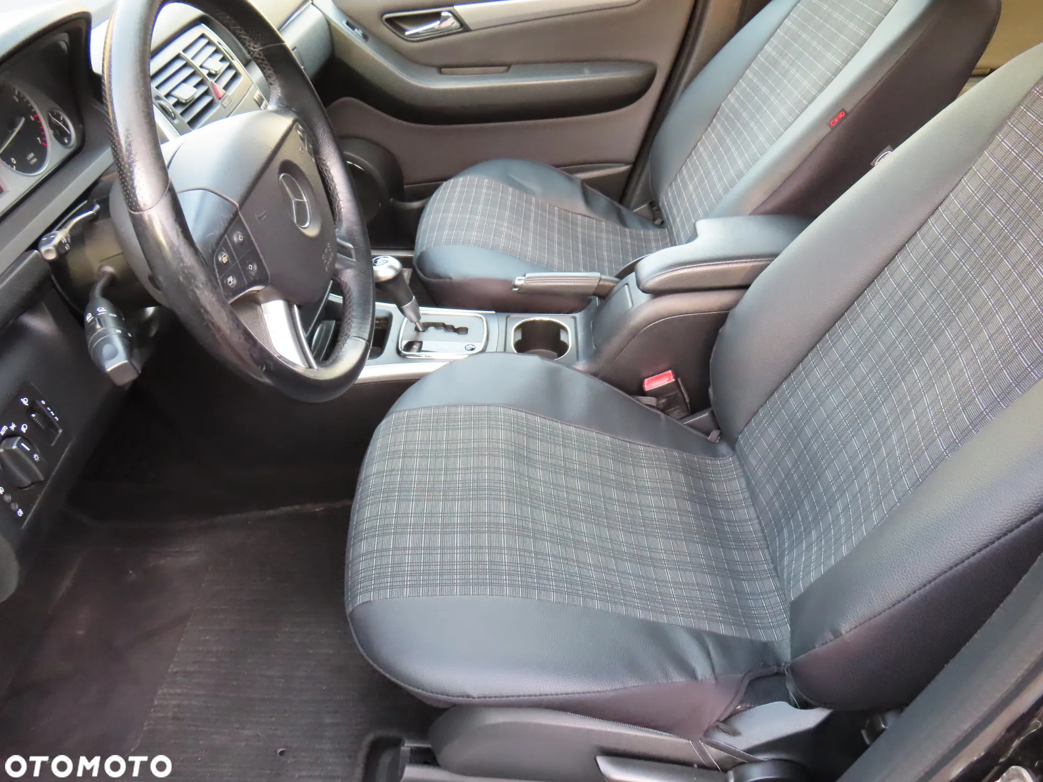 Mercedes-Benz Klasa B 180 Autotronic SPORT EDITION - 12