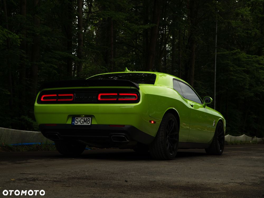Dodge Challenger 6.4 Scat Pack T/A - 4
