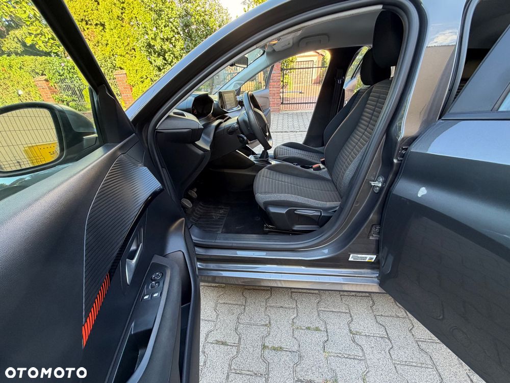 Peugeot 208 PureTech 100 Allure - 13