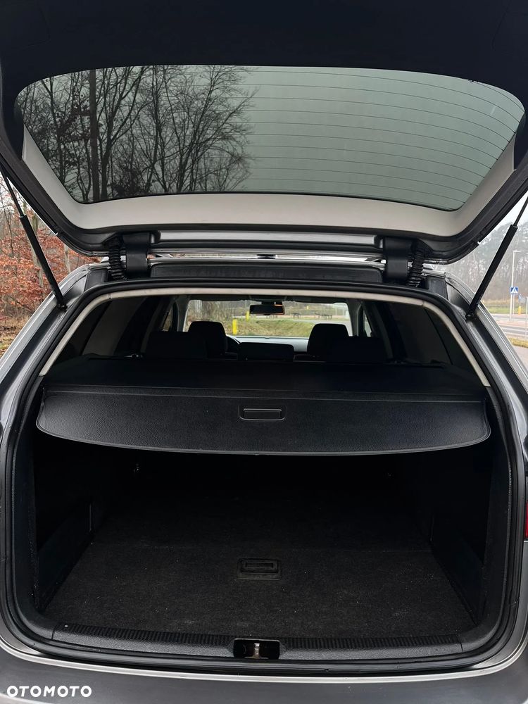 Volkswagen Passat 2.0 TDI DPF R-Line Edition - 2