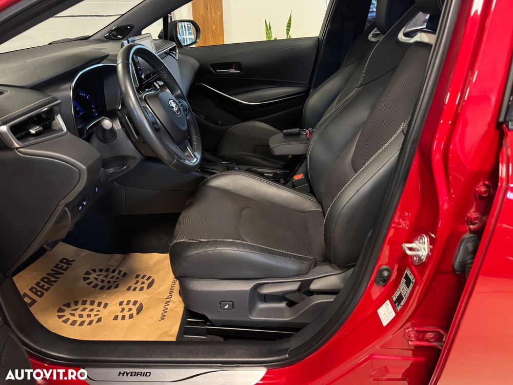 Toyota Corolla ver-2-0-hsd-gr-sport - 16