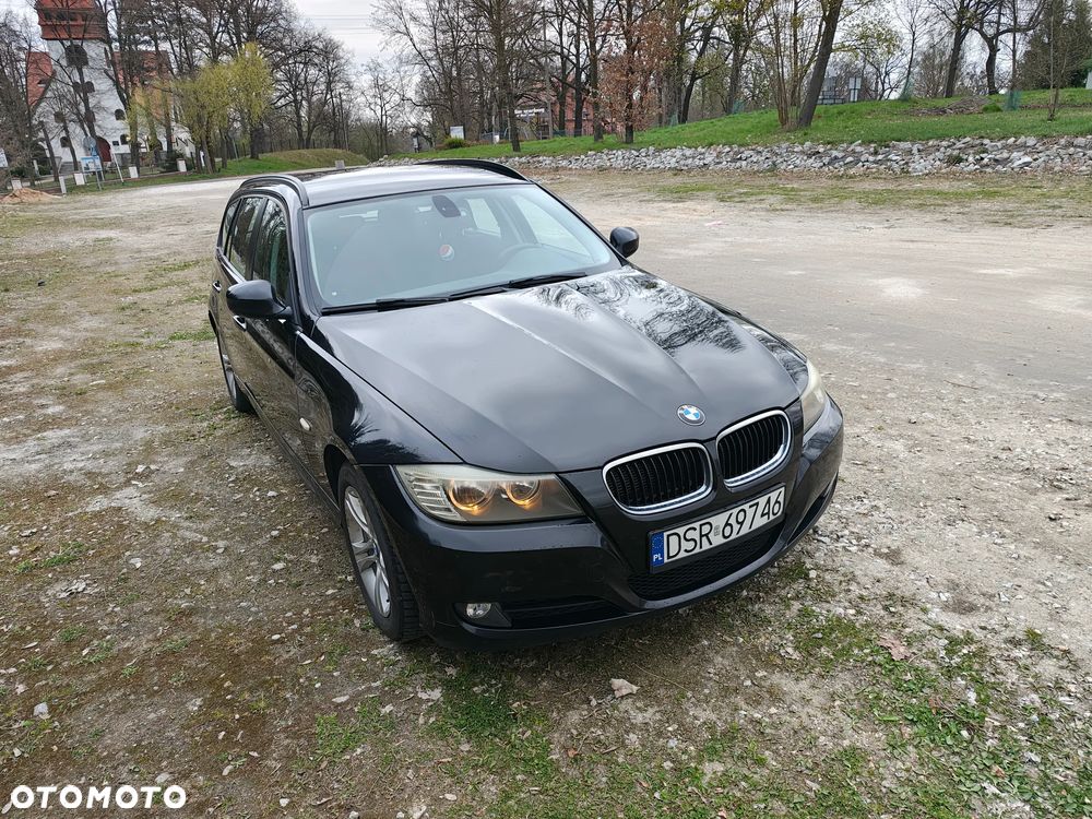 BMW Seria 3 318d - 3