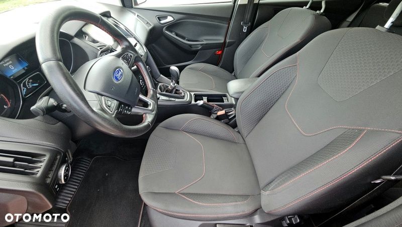 Ford Focus 1.5 TDCi ST-Line - 26