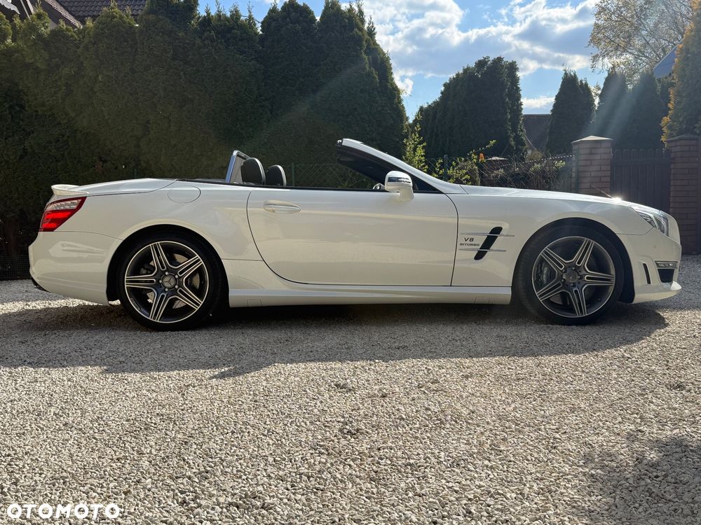 Mercedes-Benz SL 63 AMG - 8