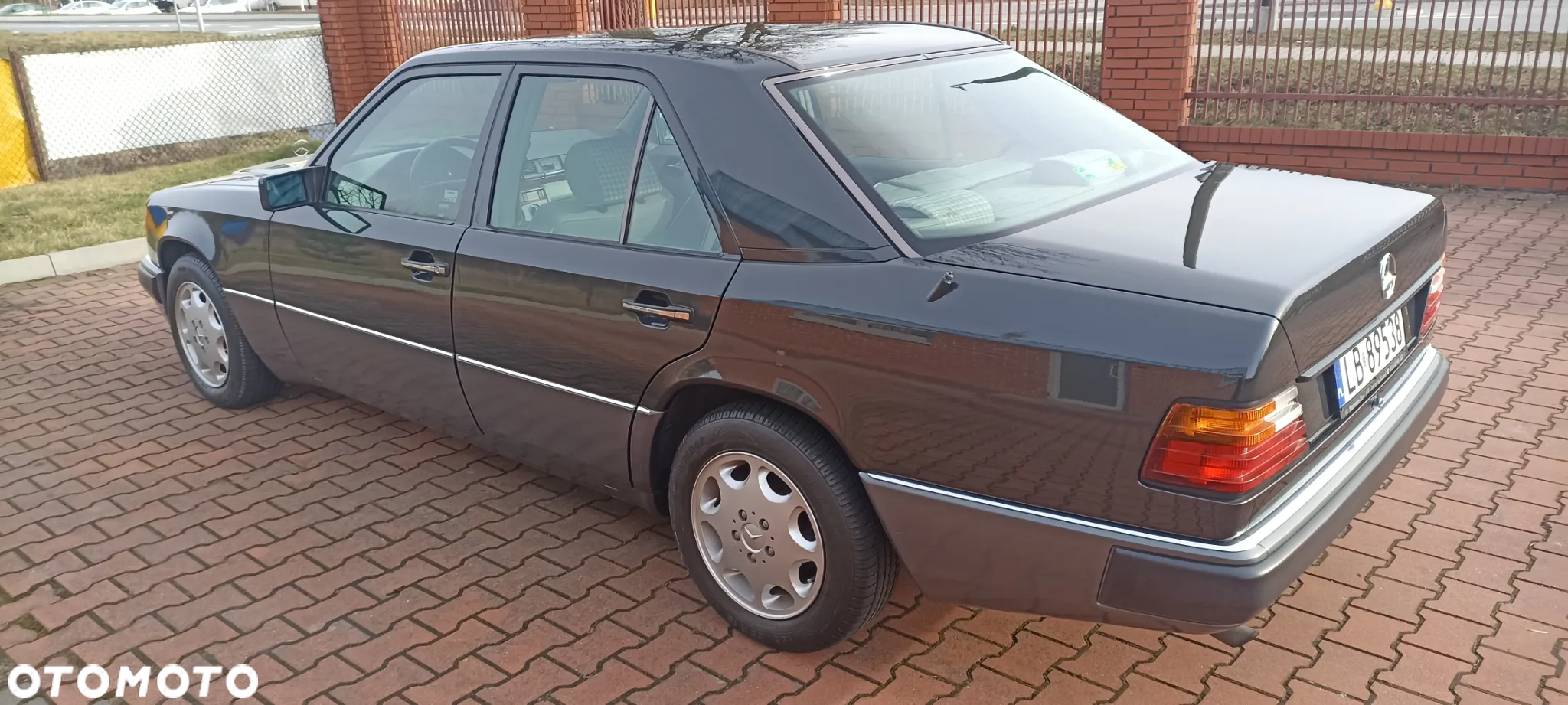 Mercedes-Benz W124 (1984-1993) - 8
