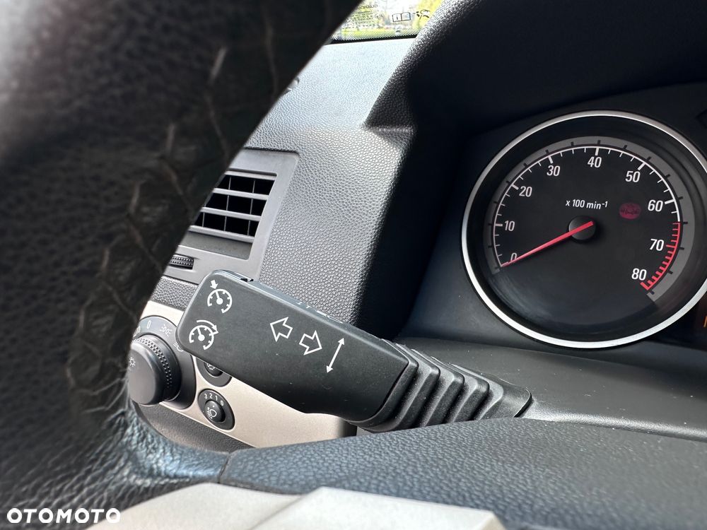 Opel Astra 1.4 Edition - 11