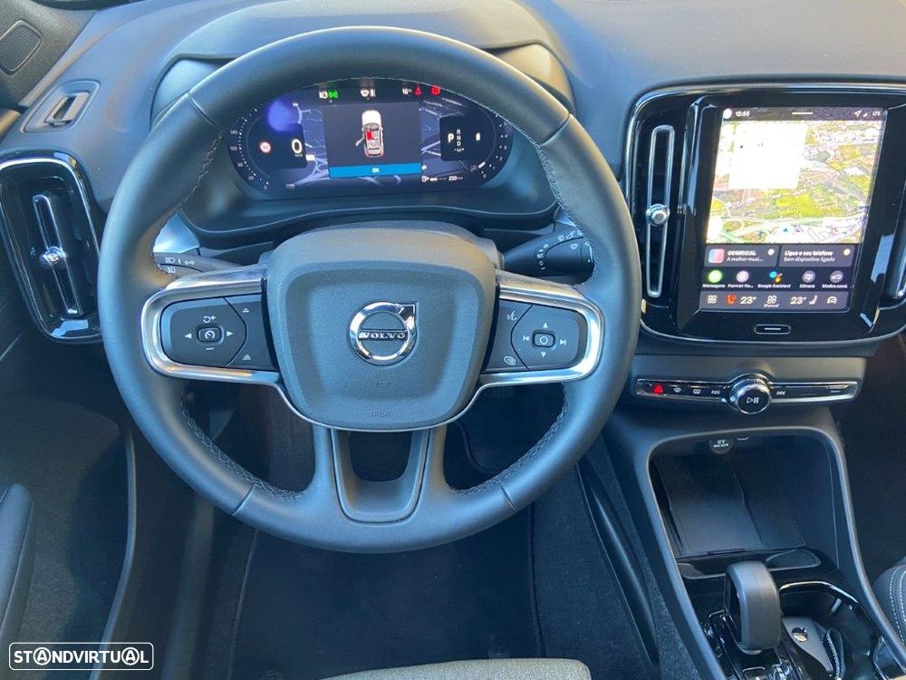 Volvo XC 40 2.0 B3 Black Edition - 8