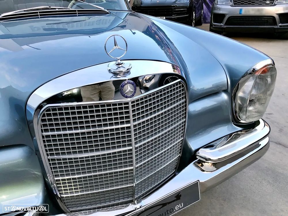 Mercedes-Benz 280 - 47