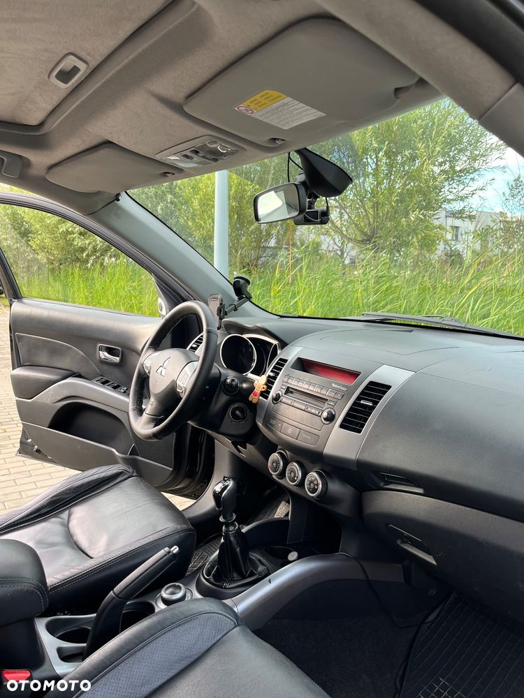 Mitsubishi Outlander 2.0 DID Instyle - 12