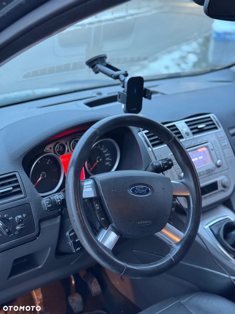 Ford Kuga 2.0 TDCi Titanium - 8