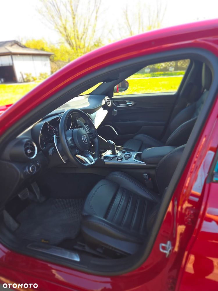 Alfa Romeo Giulia 2.0 Turbo Veloce Q4 - 8