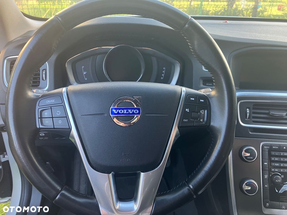 Volvo S60 T5 Powershift Momentum - 11