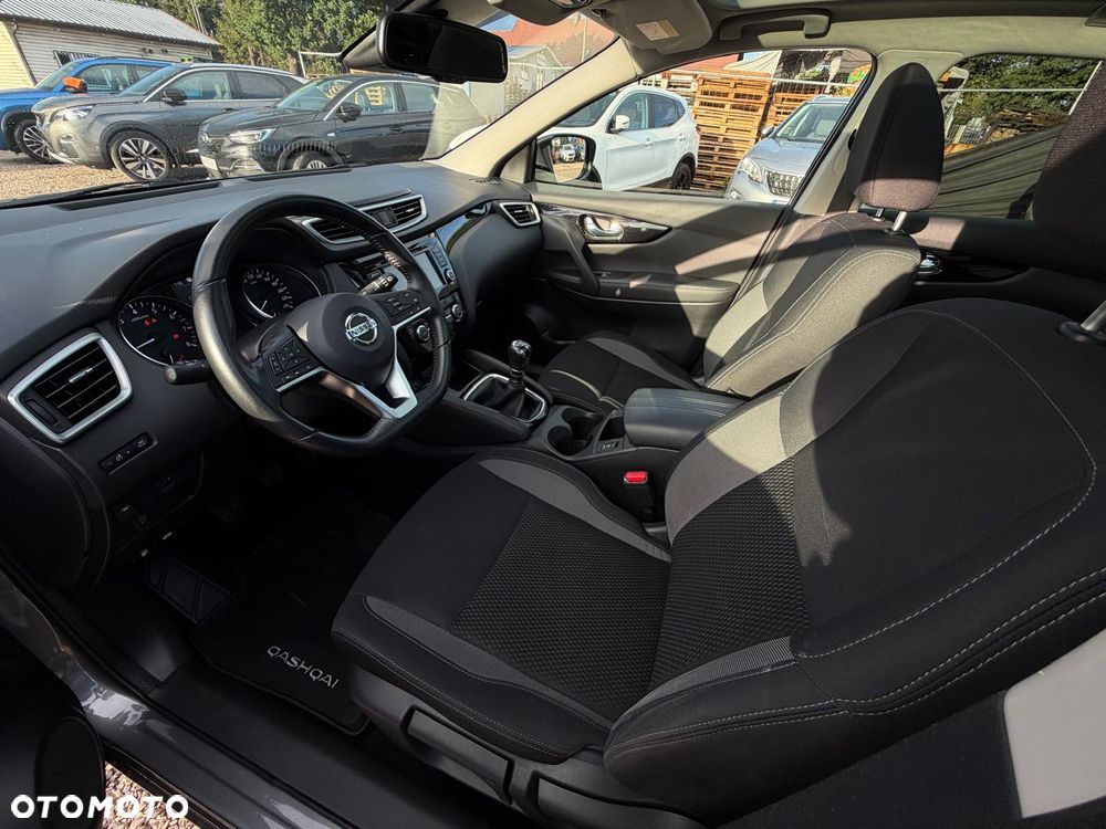 Nissan Qashqai 1.3 DIG-T N-Connecta - 27