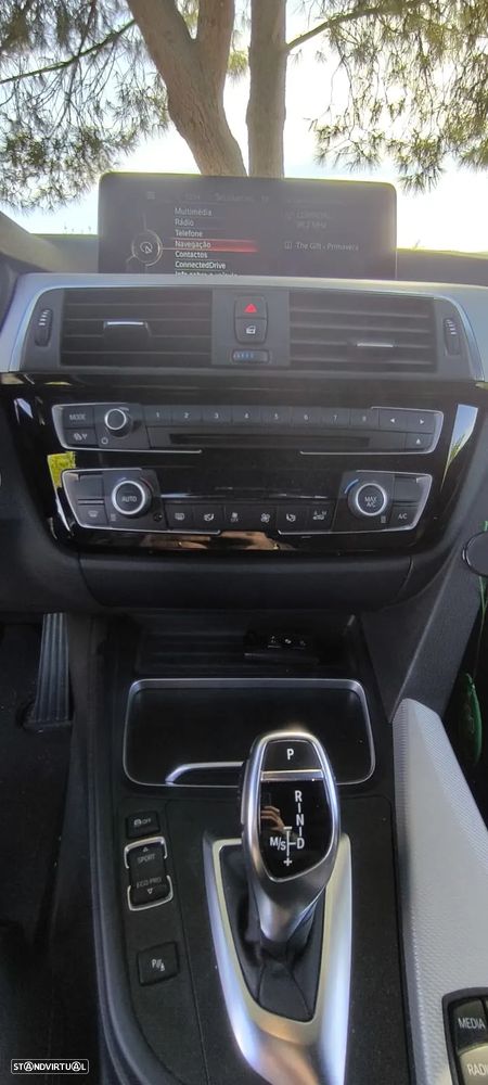 BMW 320 d Touring Pack M Auto - 11