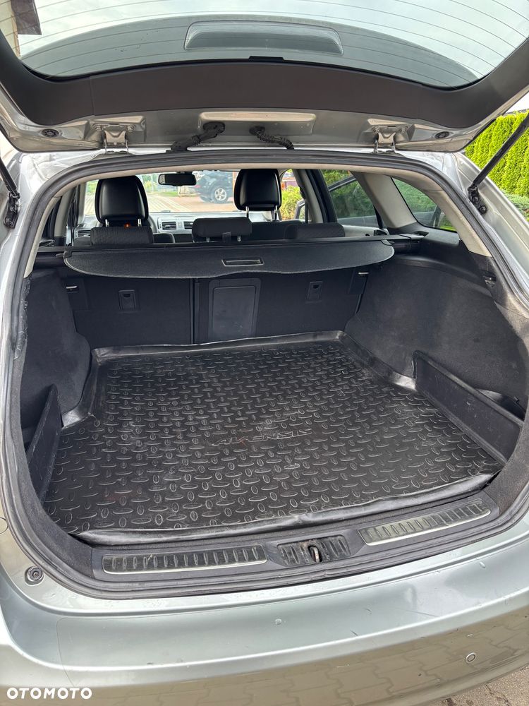 Toyota Avensis 1.8 Luna MS - 18