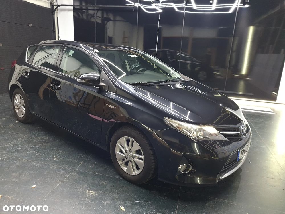 Toyota Auris 1.8 HSD Prestige NAVI - 29