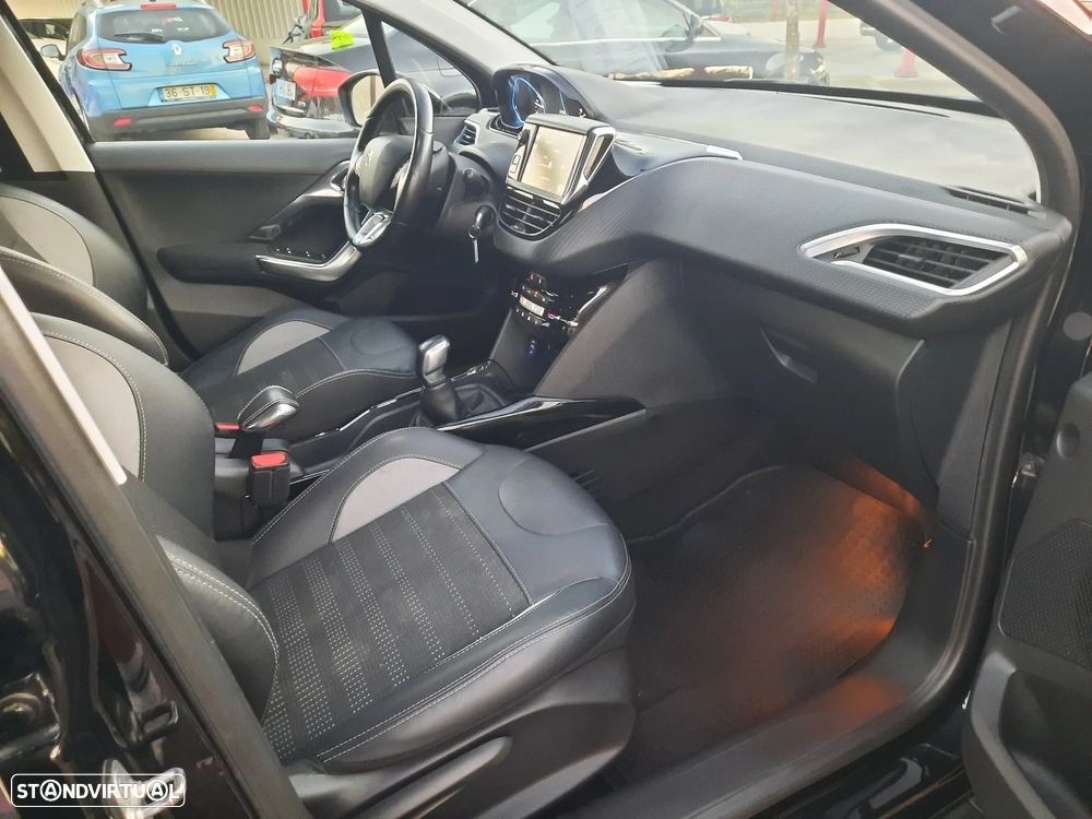 Peugeot 2008 1.6 BlueHDi Allure - 40