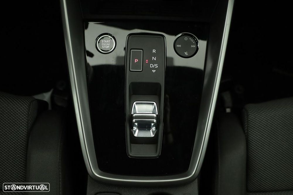 Audi A3 Sportback 45 TFSIe S line - 19