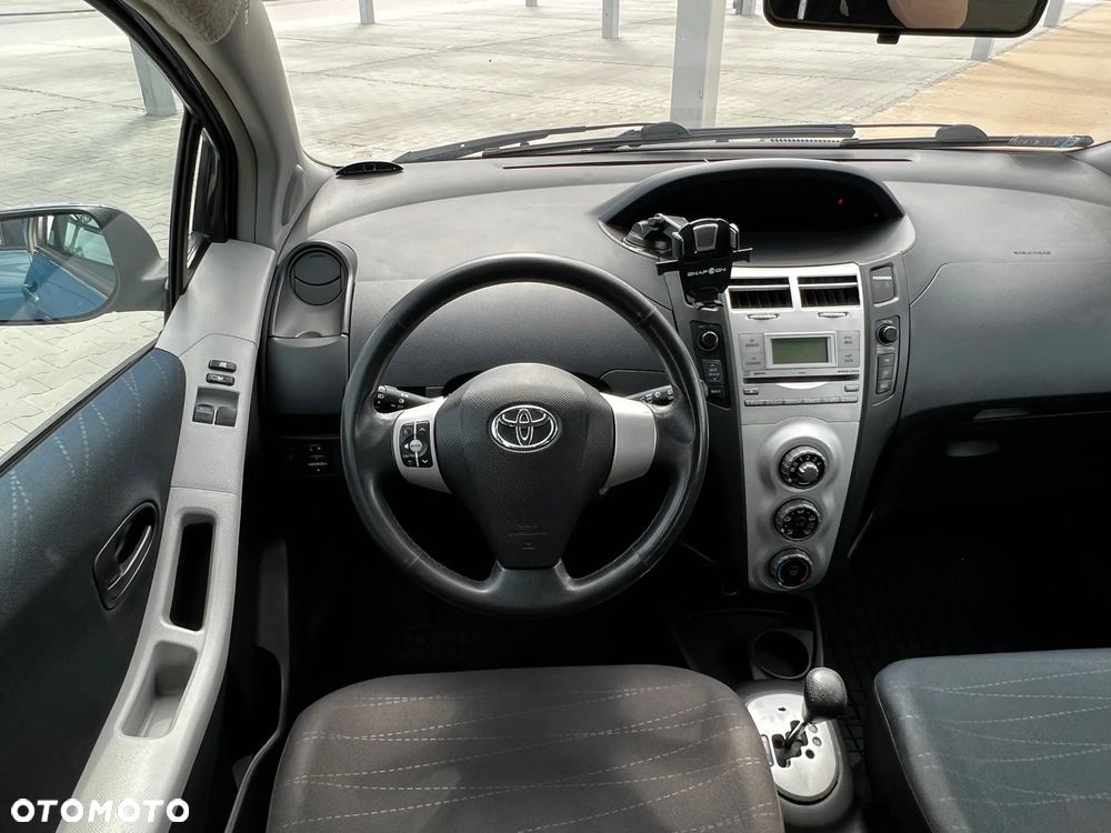 Toyota Yaris 1.3 Sol Premium MM - 13