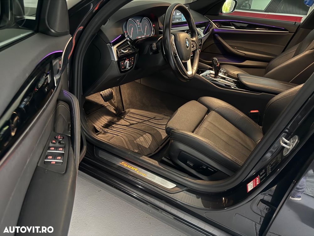 BMW Seria 5 530d Aut. Sport Line - 21