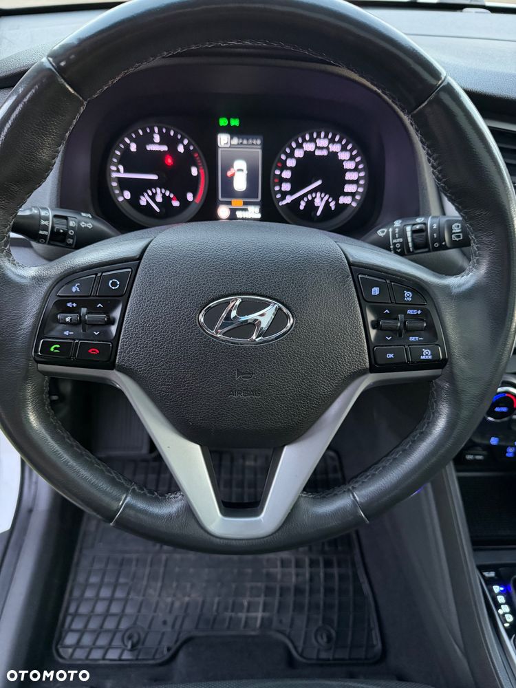 Hyundai Tucson 2.0 CRDI Premium 4WD - 22