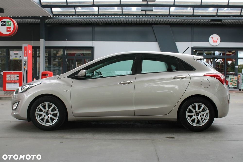 Hyundai i30 1.4 Family+ - 5