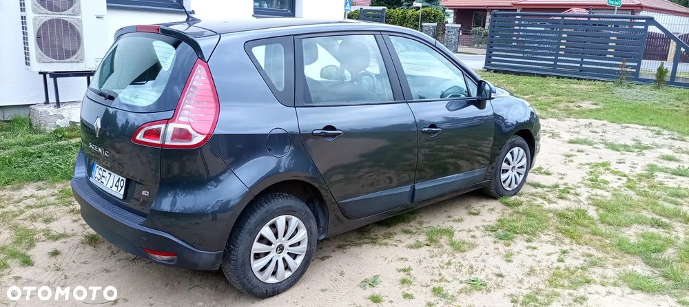 Renault Scenic 1.5 dCi Avantage - 4