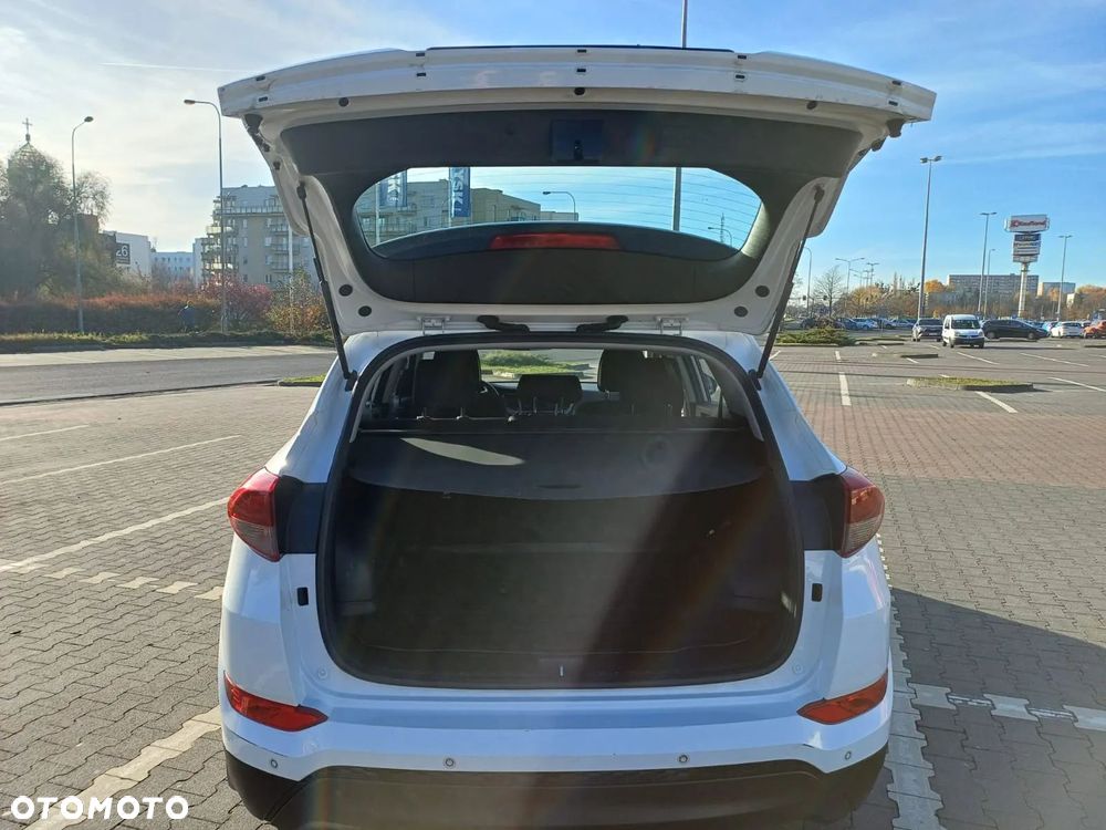 Hyundai Tucson 1.6 GDI BlueDrive Classic 2WD - 11