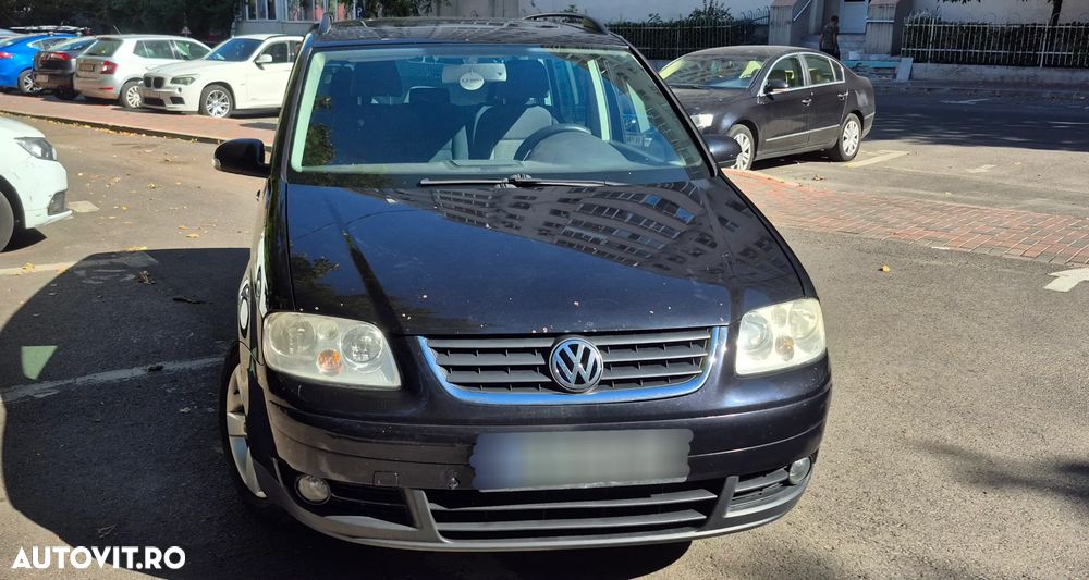 Volkswagen Touran 1.9 TDI DPF Conceptline - 6