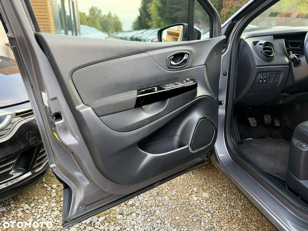 Renault Captur - 22