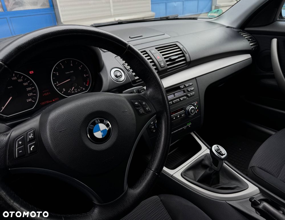 BMW Seria 1 116i - 12