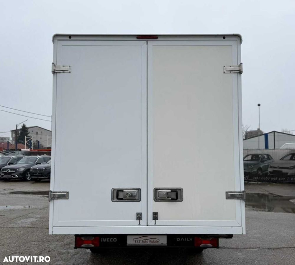 Iveco DAILY CUB CU DORMITOR - 7
