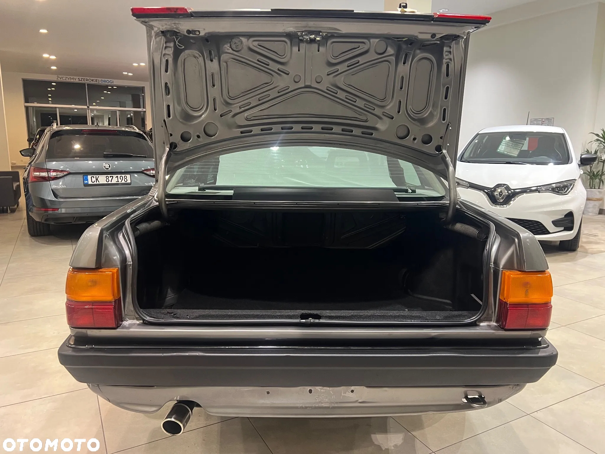 Audi 100 2.3 E - 40