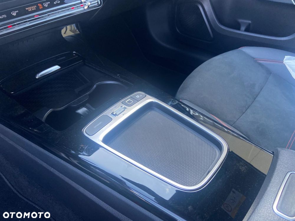 Mercedes-Benz Klasa A 200 AMG Line 7G-DCT - 14