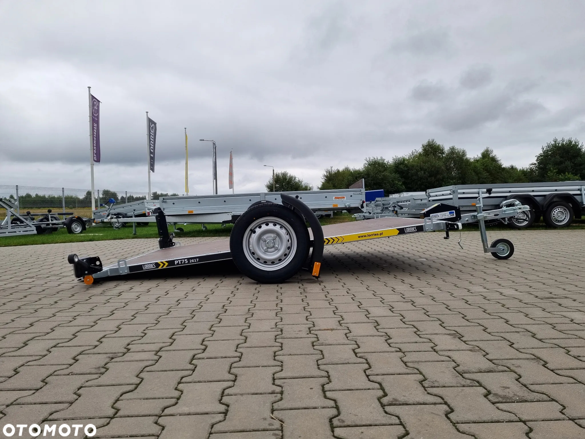Lorries PT75-2617 - 23