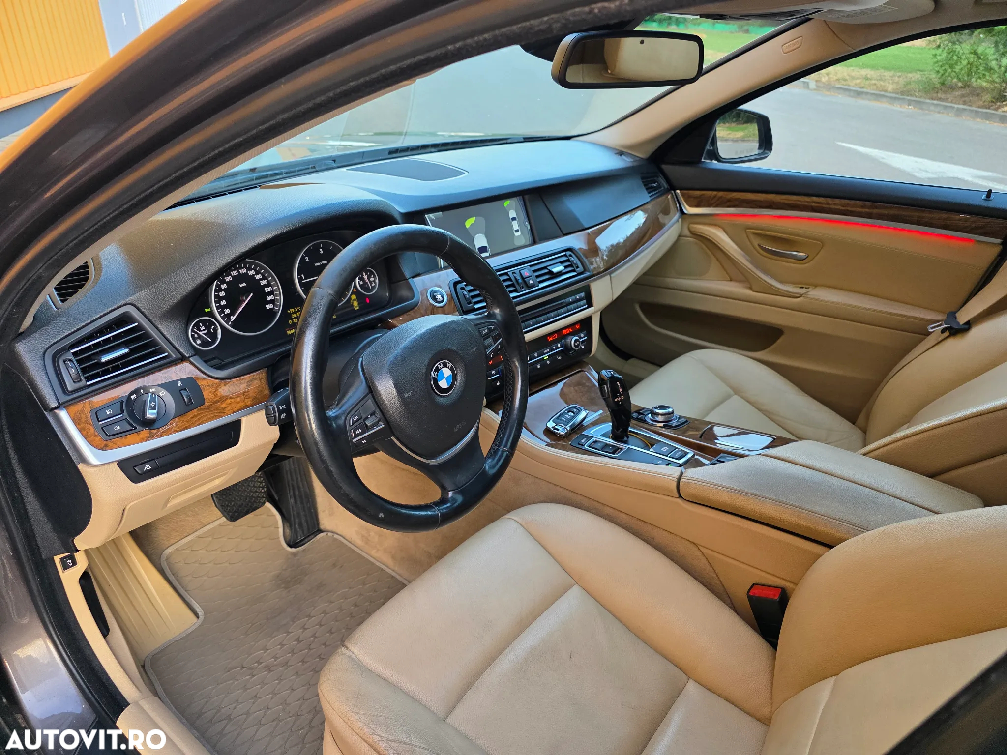 BMW Seria 5 520d - 15