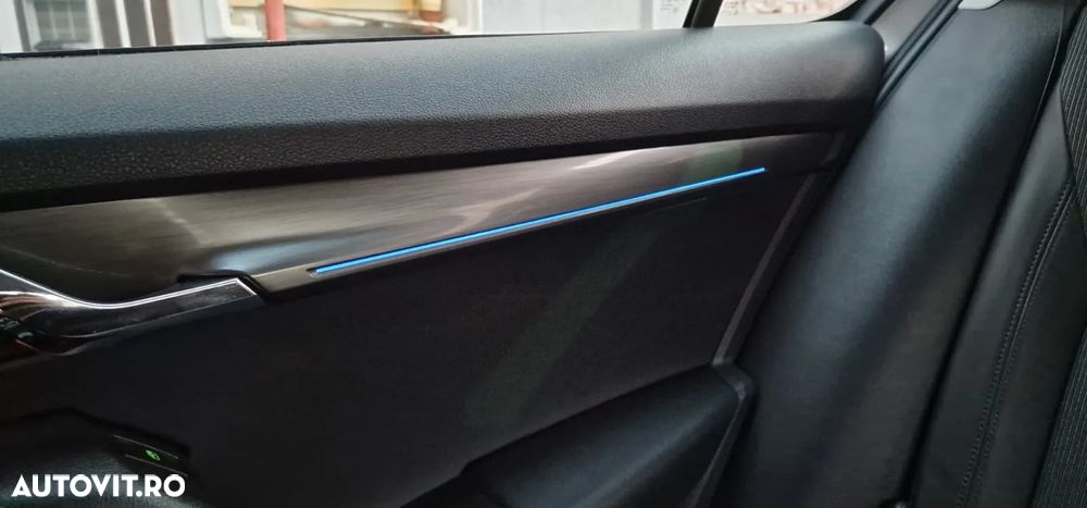 Skoda Octavia 2.0 TDI DSG 4X4 Style - 16