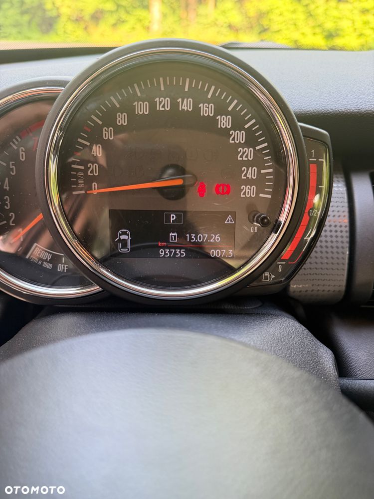 MINI Cooper Standard - 5