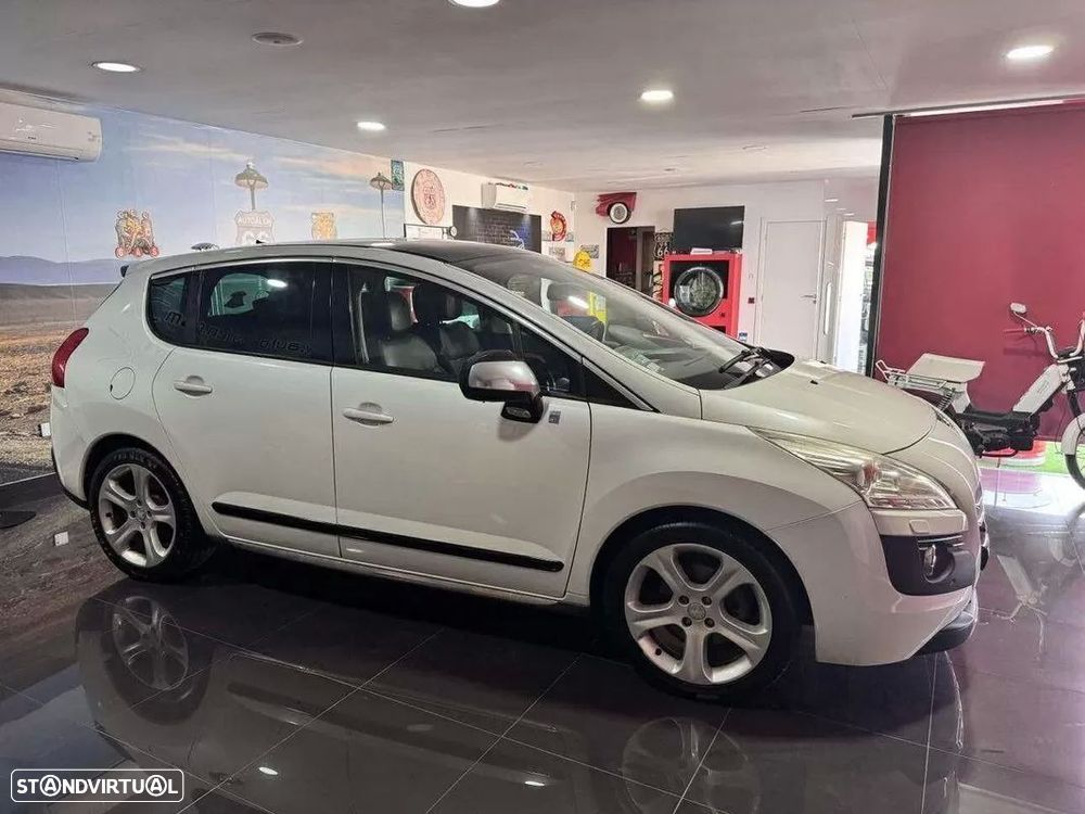 Peugeot 3008 2.0 HDi Hybrid4 - 6