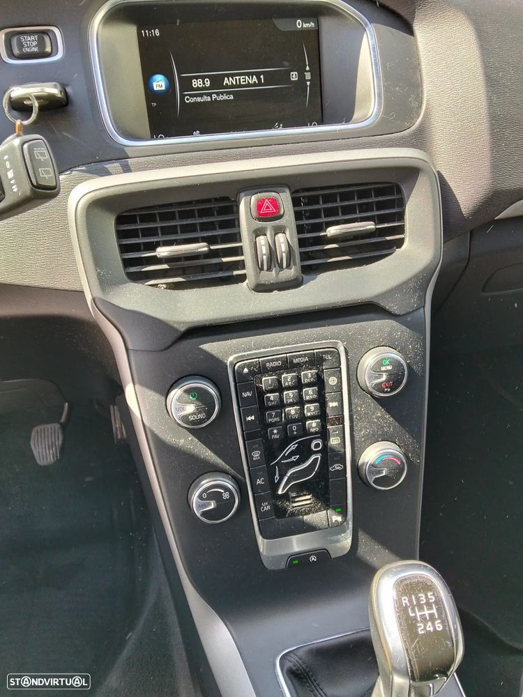 Volvo V40 D2 Kinetic - 5