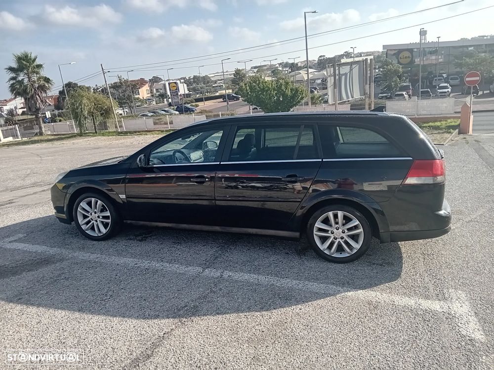Opel Vectra Caravan 1.9 CDTi Cosmo - 3