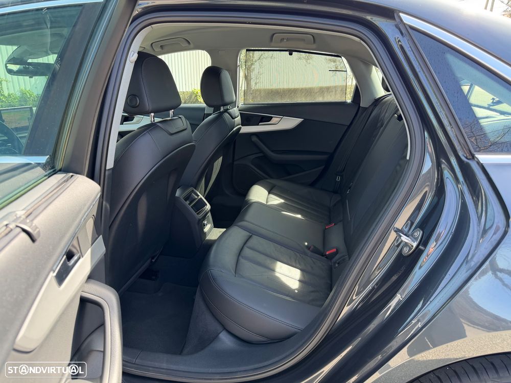 Audi A4 2.0 TDI S-line - 11