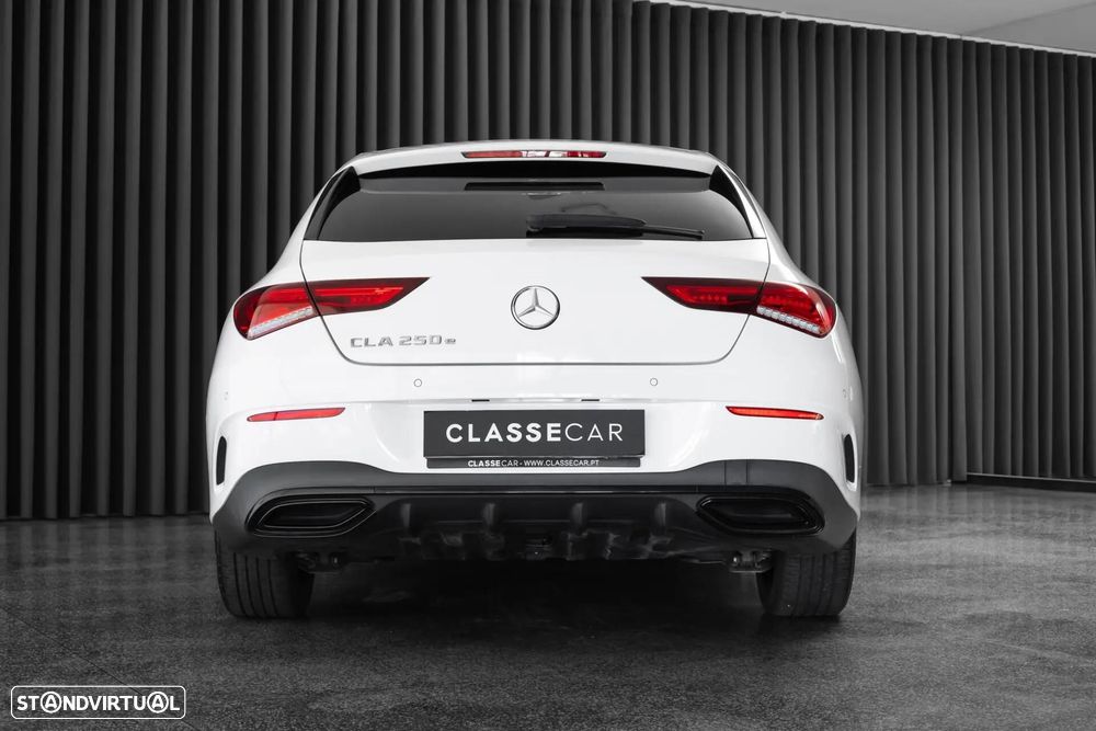 Mercedes-Benz CLA 250 e Shooting Brake AMG Line - 9