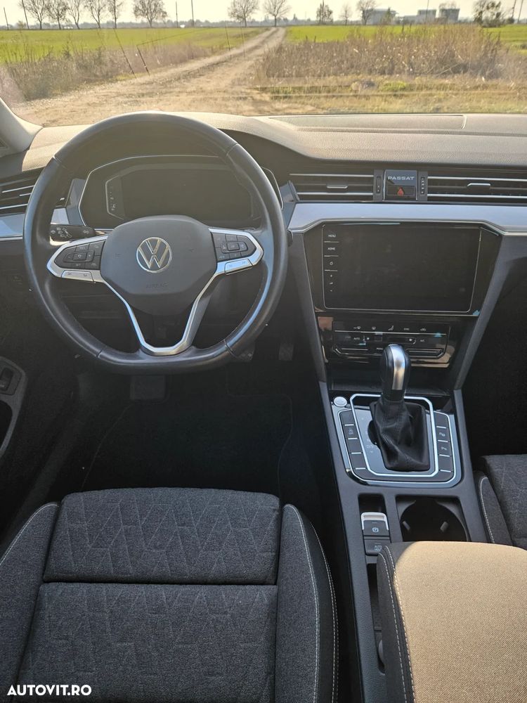 Volkswagen Passat - 20