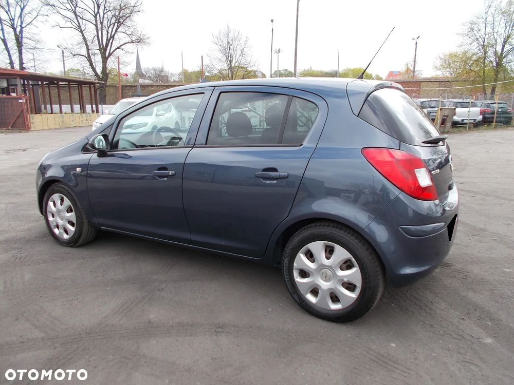 Opel Corsa 1.2 16V Enjoy - 4