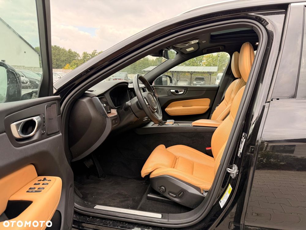 Volvo XC 60 T6 AWD Geartronic Inscription - 22