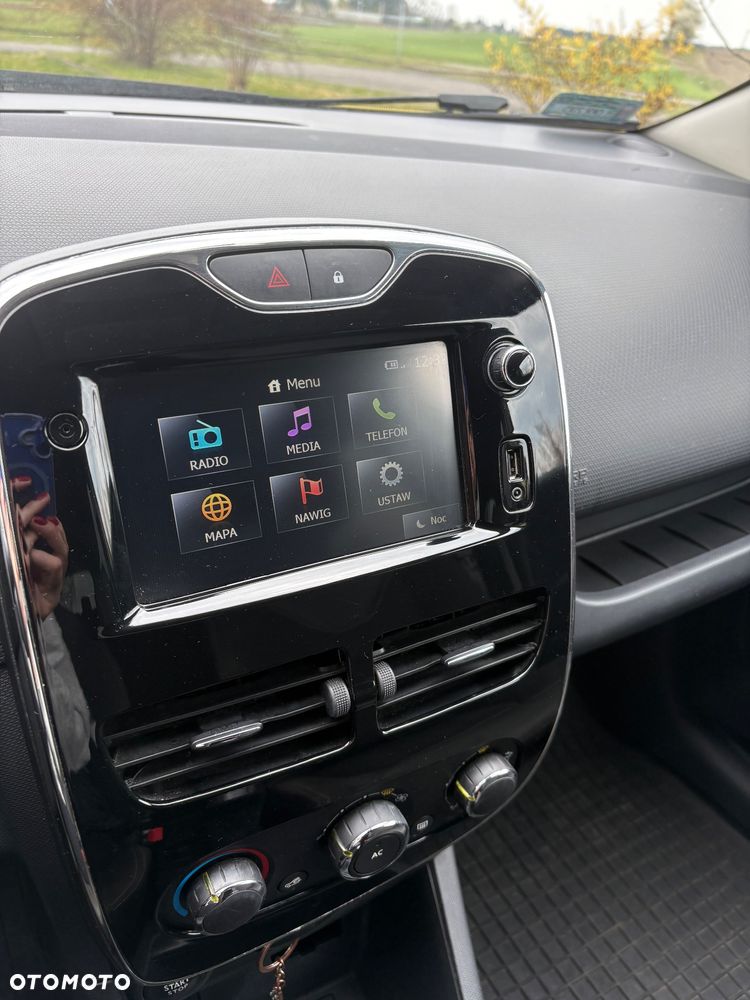 Renault Clio 1.2 16V Authentique - 17